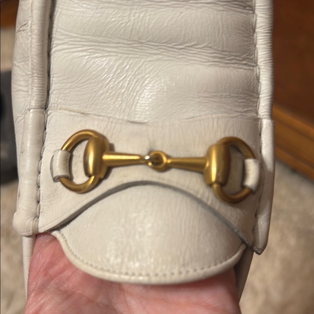 Gucci White Leather Loafers with Gold Horsebit - Picture 5 of 16